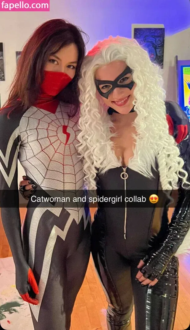 Sofie Dossi / sofiedossi Onlyfans Photo Gallery 