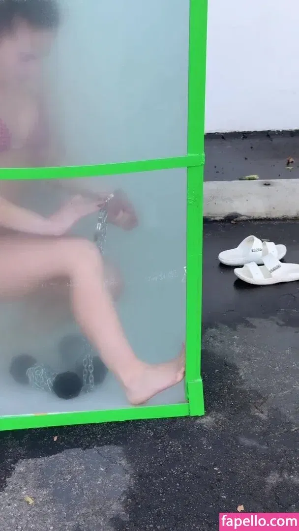 Sofie Dossi / sofiedossi Onlyfans Photo Gallery 