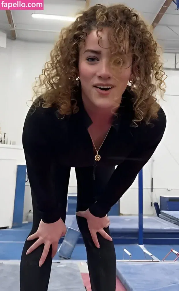 Sofie Dossi / sofiedossi Onlyfans Photo Gallery 