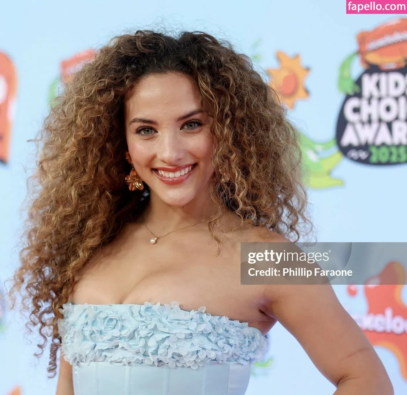 Sofie Dossi / sofiedossi Onlyfans Photo Gallery 