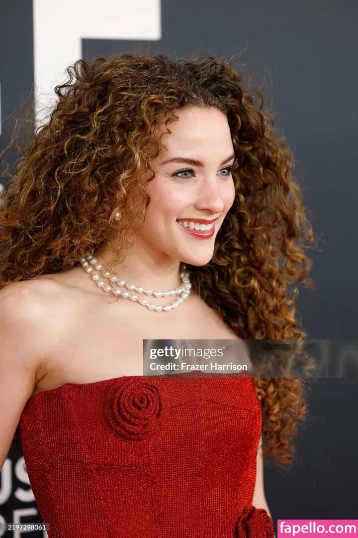 Sofie Dossi / sofiedossi Onlyfans Photo Gallery 