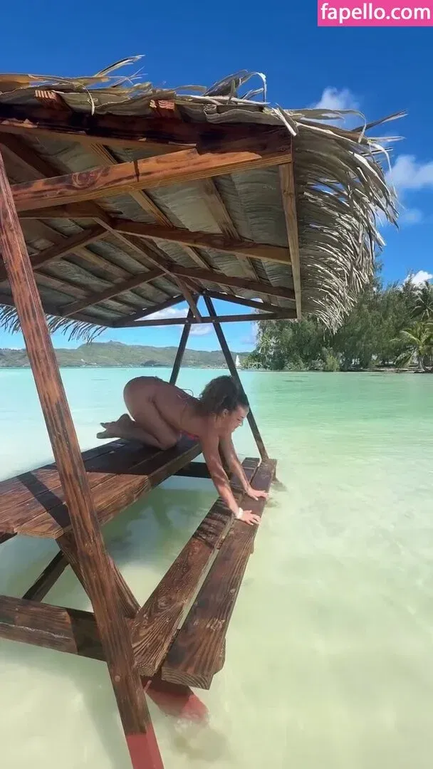 Sofie Dossi / sofiedossi Onlyfans Photo Gallery 