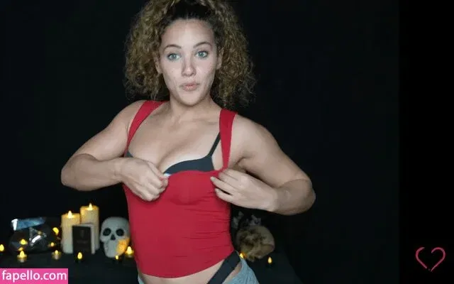 Sofie Dossi / sofiedossi Onlyfans Photo Gallery 