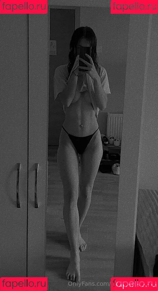 awannabeyour / awannabeyour__s Onlyfans Photo Gallery 