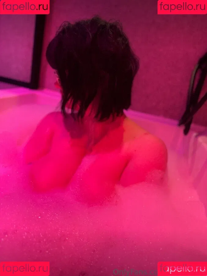 Mika Mae / mika_mae Onlyfans Photo Gallery 