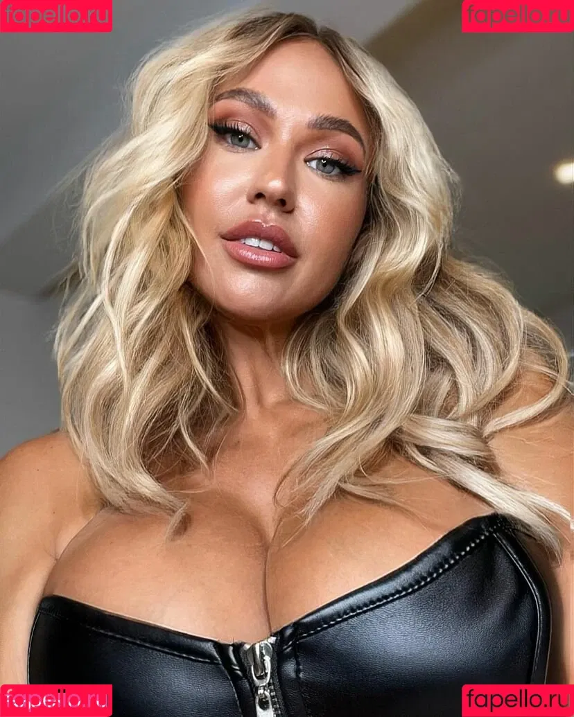 Sophie Reade / The Queen / misssophiereade / sophiereade_ / sophiereadeofficial Onlyfans Photo Gallery 