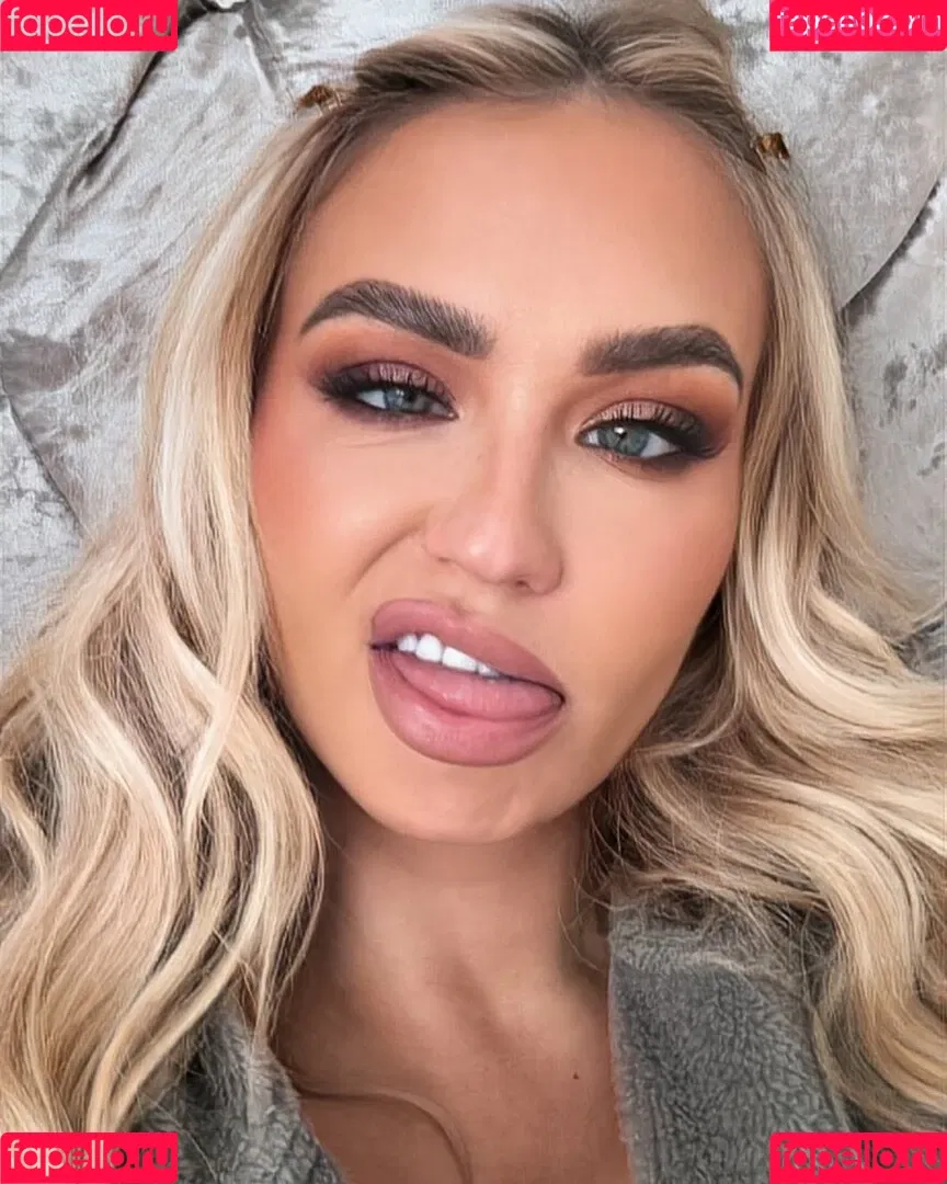 Sophie Reade / The Queen / misssophiereade / sophiereade_ / sophiereadeofficial Onlyfans Photo Gallery 