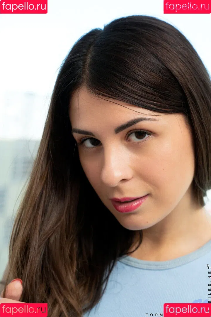Alice Besik / Alice Kelly / Alisa / alice_besik Onlyfans Photo Gallery 