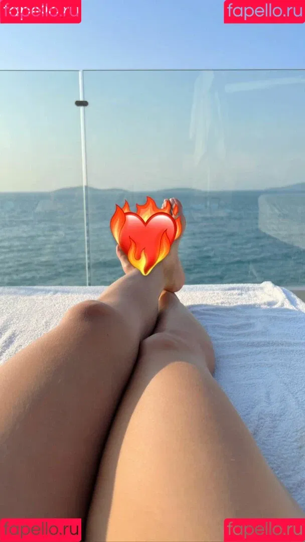 gizemsavage.x / gizemsavagex Onlyfans Photo Gallery 