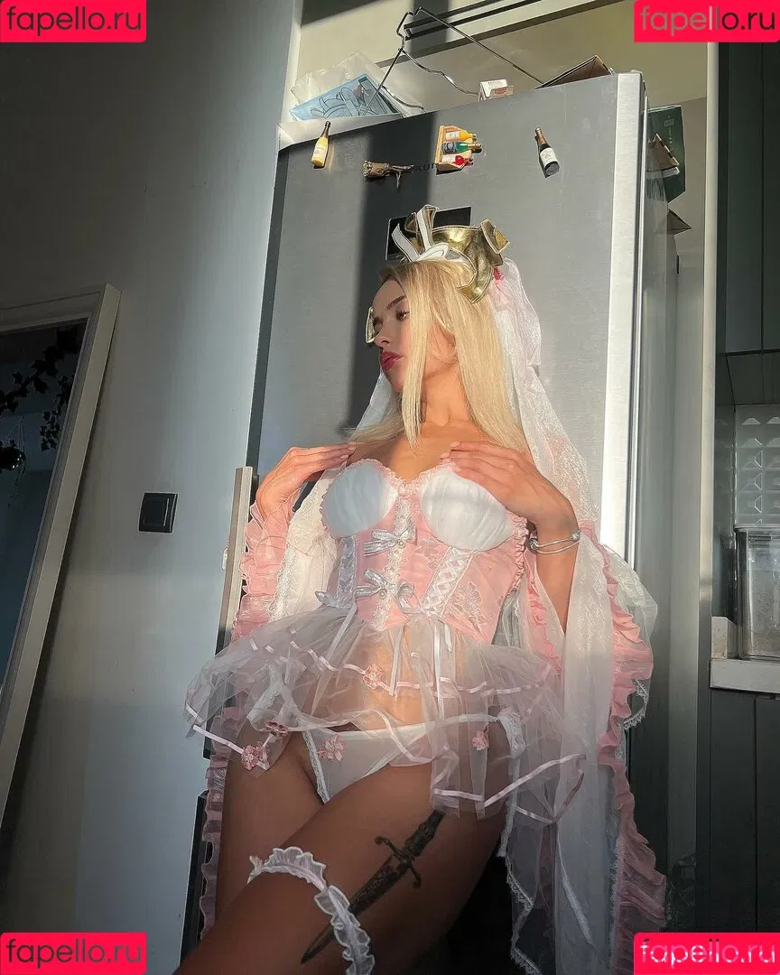 gizemsavage.x / gizemsavagex Onlyfans Photo Gallery 