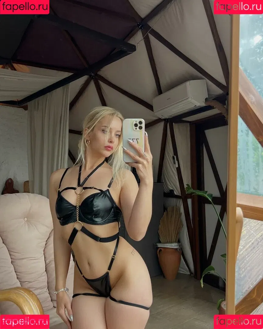 gizemsavage.x / gizemsavagex Onlyfans Photo Gallery 