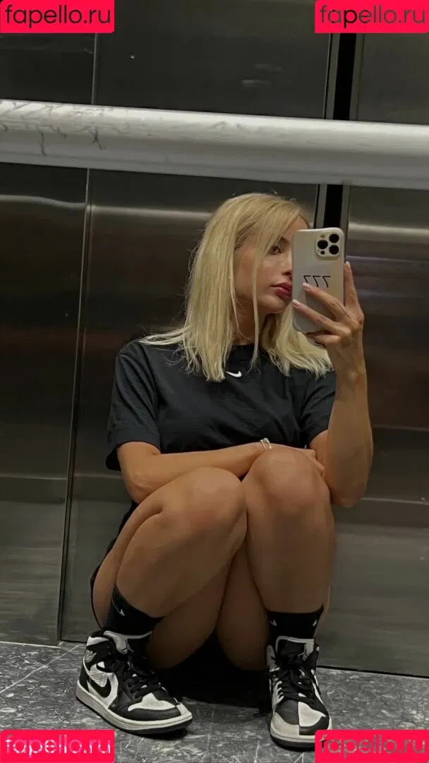 gizemsavage.x / gizemsavagex Onlyfans Photo Gallery 