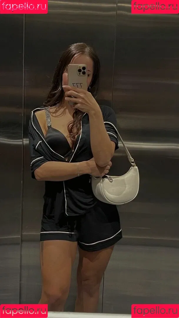 gizemsavage.x / gizemsavagex Onlyfans Photo Gallery 