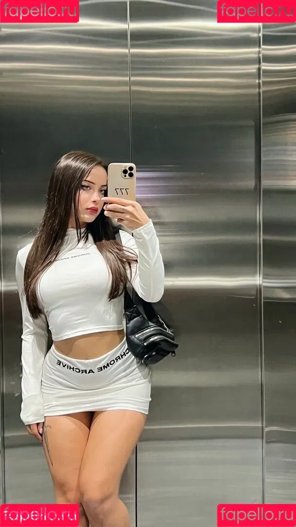 gizemsavage.x / gizemsavagex Onlyfans Photo Gallery 