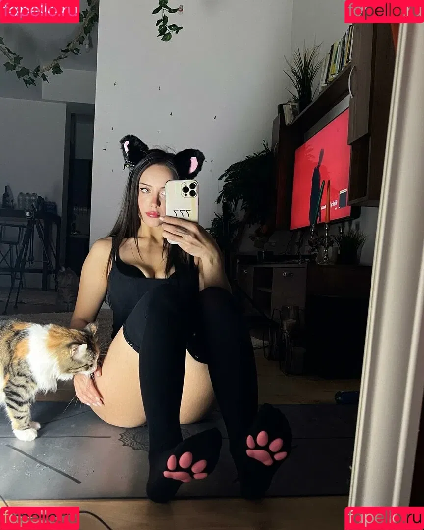 gizemsavage.x / gizemsavagex Onlyfans Photo Gallery 