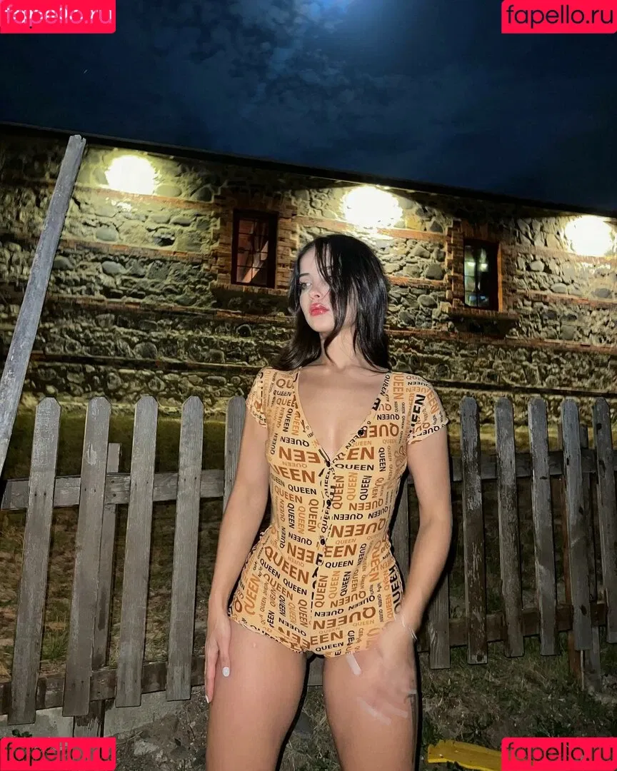 gizemsavage.x / gizemsavagex Onlyfans Photo Gallery 