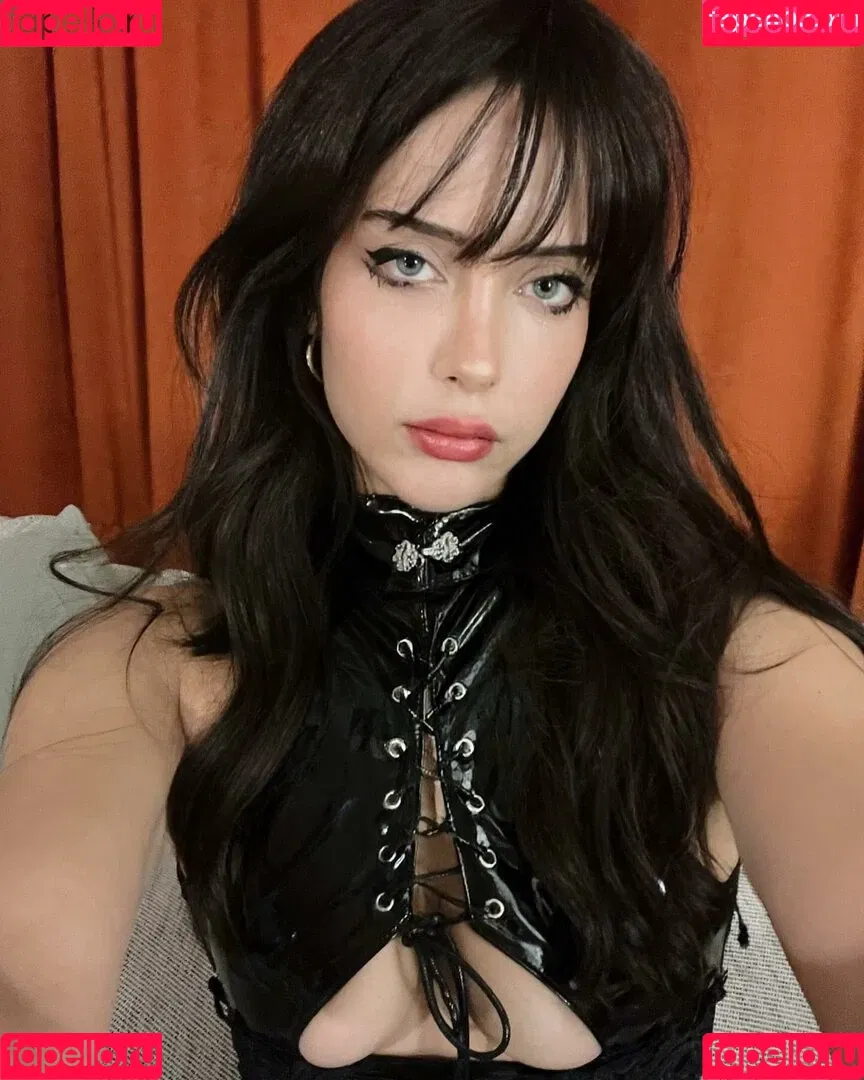 gizemsavage.x / gizemsavagex Onlyfans Photo Gallery 