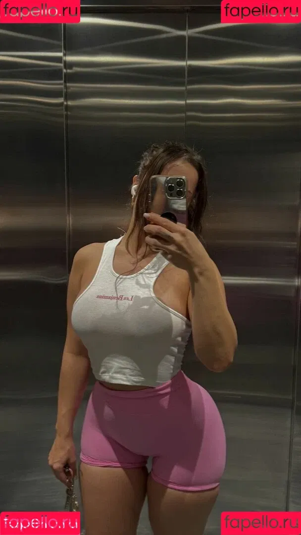 gizemsavage.x / gizemsavagex Onlyfans Photo Gallery 