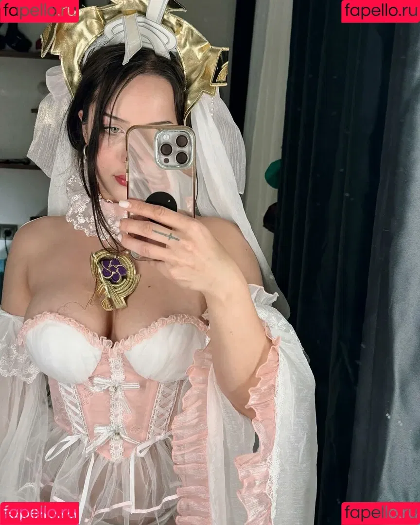 gizemsavage.x / gizemsavagex Onlyfans Photo Gallery 