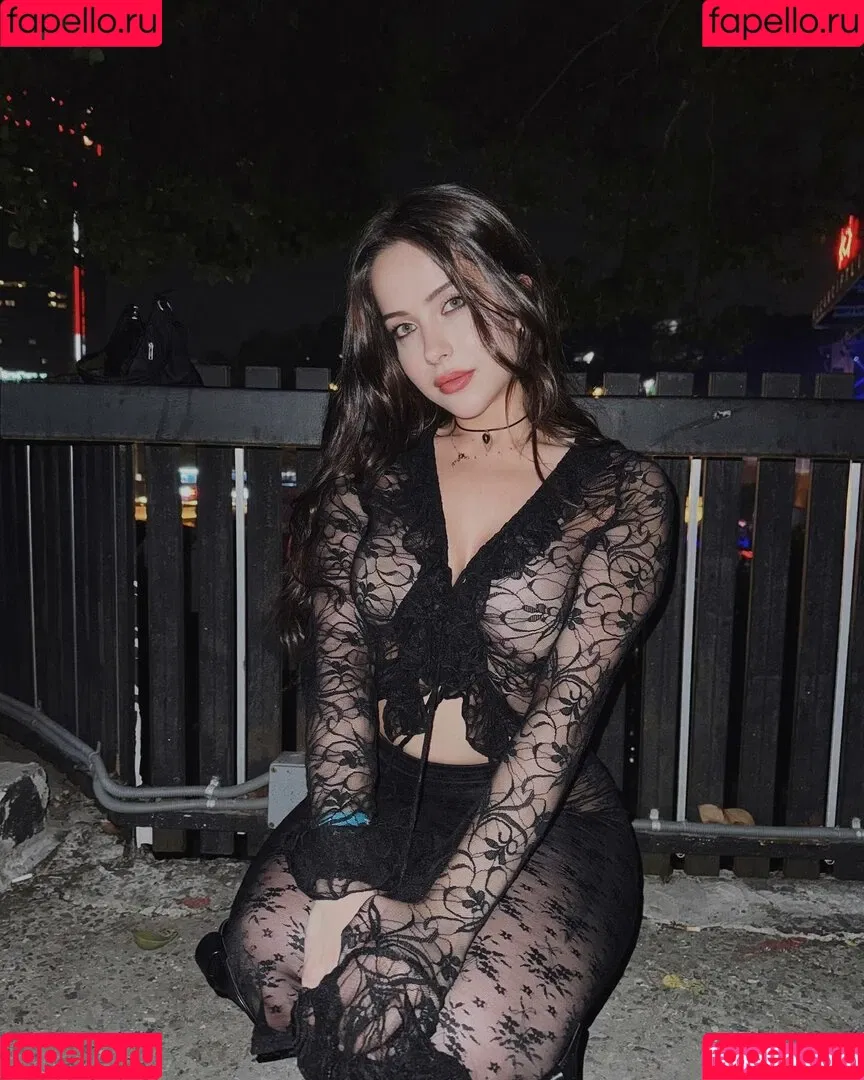 gizemsavage.x / gizemsavagex Onlyfans Photo Gallery 