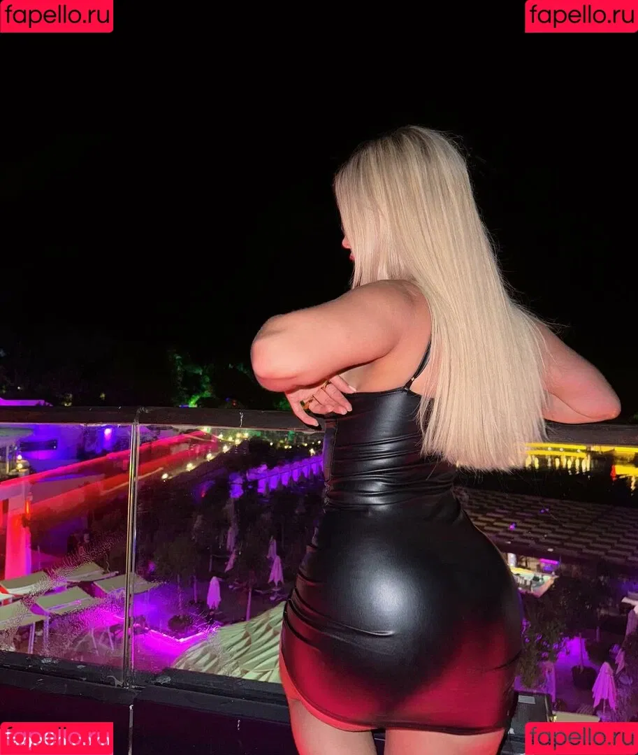 gizemsavage.x / gizemsavagex Onlyfans Photo Gallery 