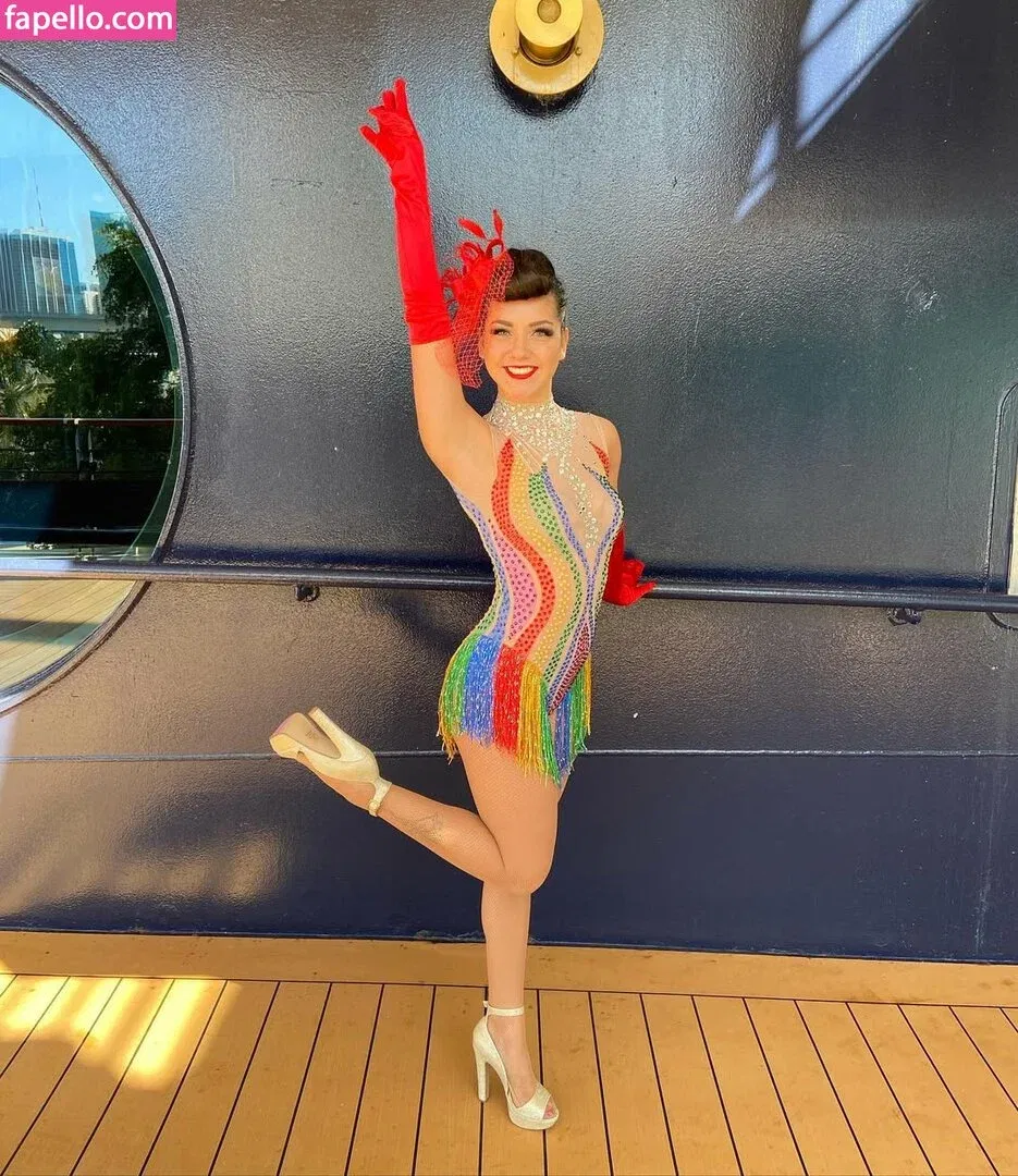 bendybarista Onlyfans Photo Gallery 