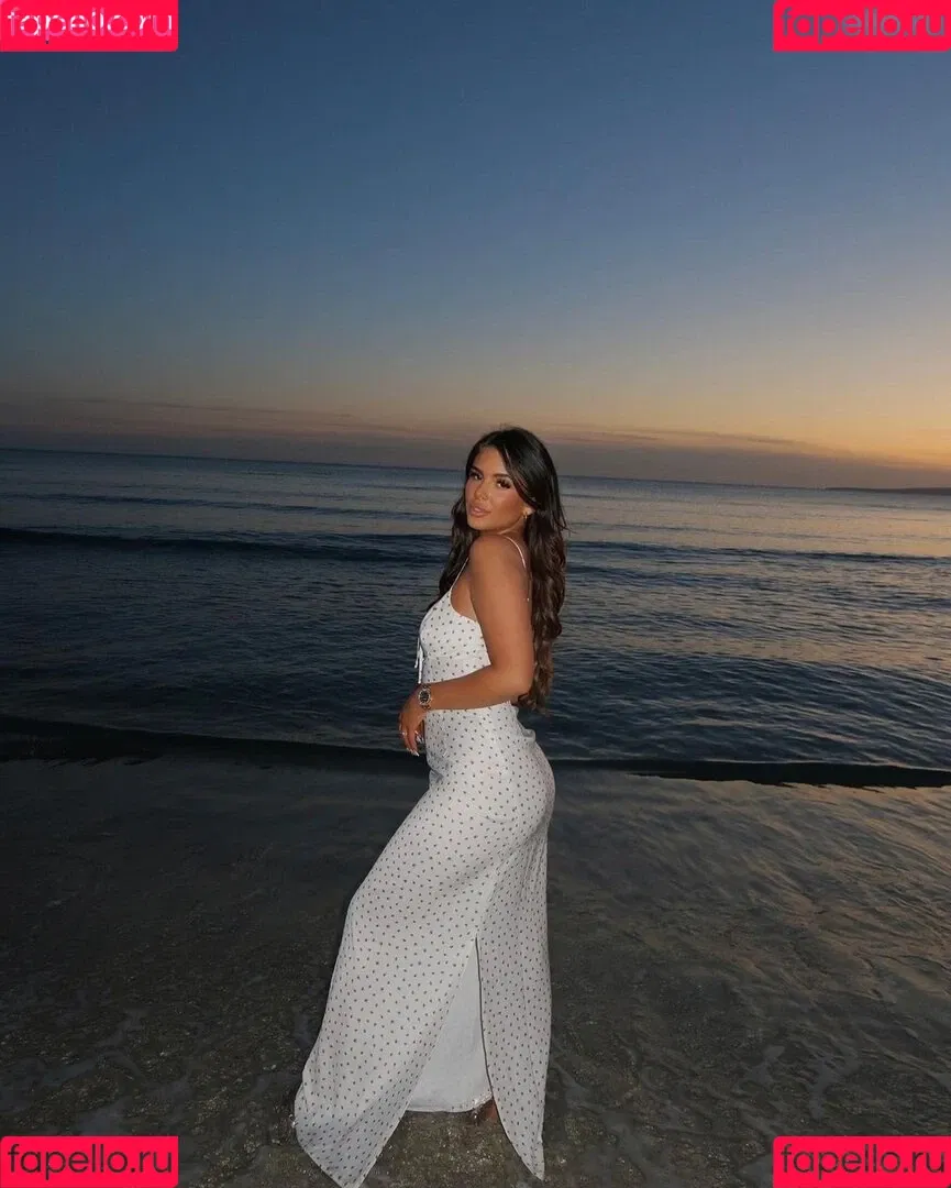 Jasmin Azizam / jasminazizam / jasminejae_vip Onlyfans Photo Gallery 