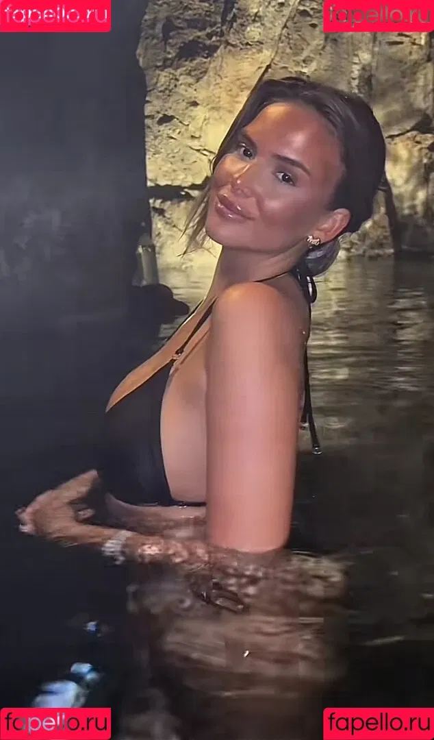 Jasmin Azizam / jasminazizam / jasminejae_vip Onlyfans Photo Gallery 