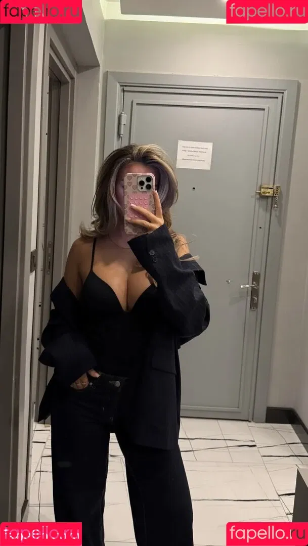 Jasmin Azizam / jasminazizam / jasminejae_vip Onlyfans Photo Gallery 