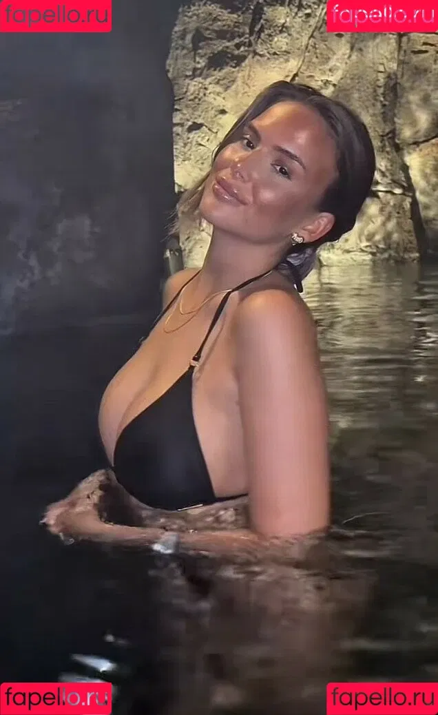 Jasmin Azizam / jasminazizam / jasminejae_vip Onlyfans Photo Gallery 