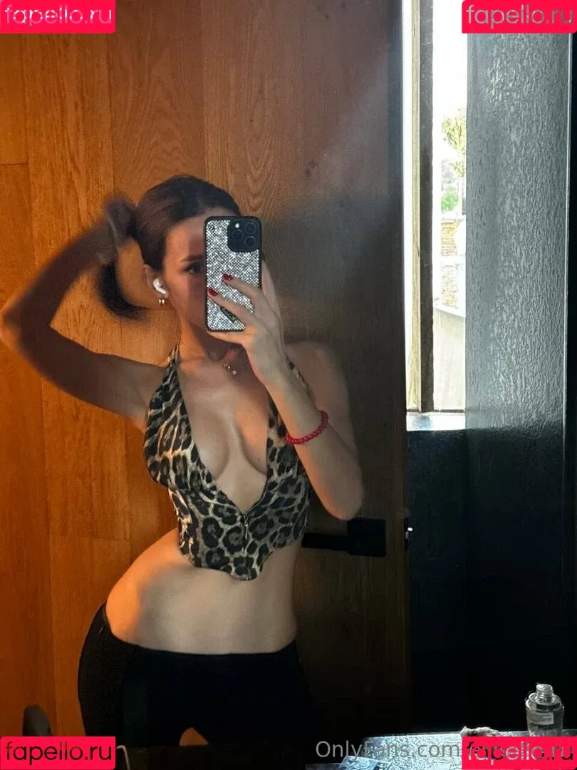 EllieLeen1 / itsnotellieleen Onlyfans Photo Gallery 