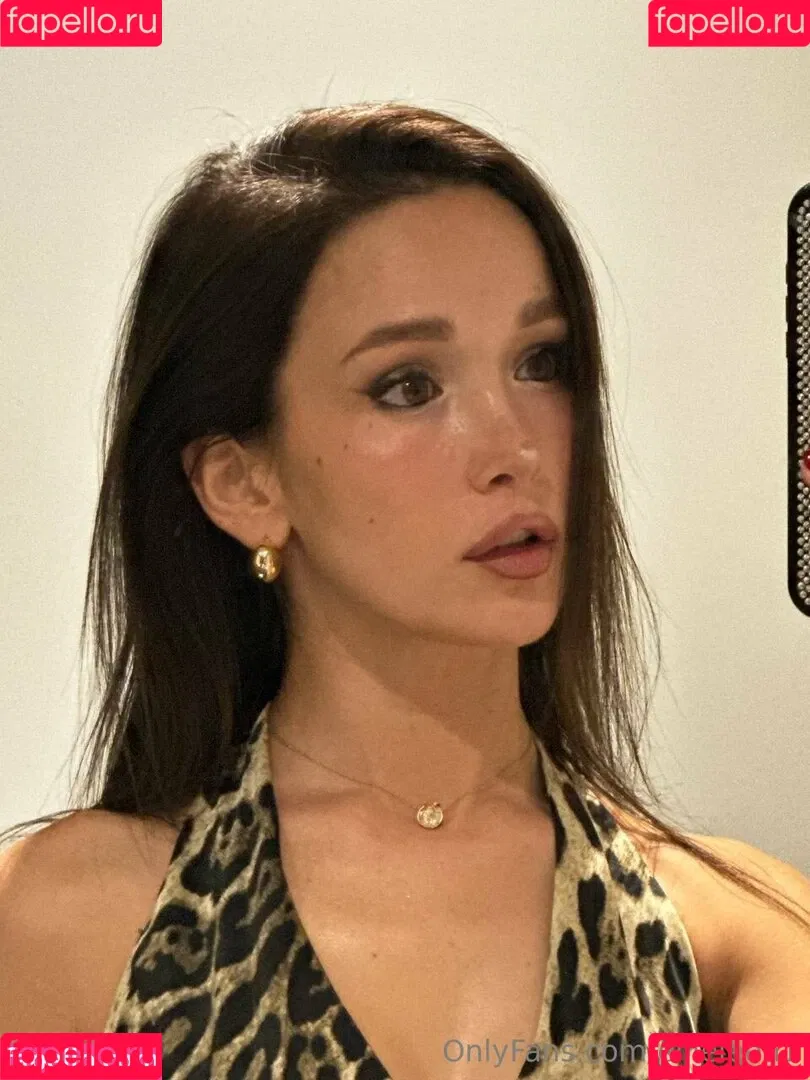 EllieLeen1 / itsnotellieleen Onlyfans Photo Gallery 
