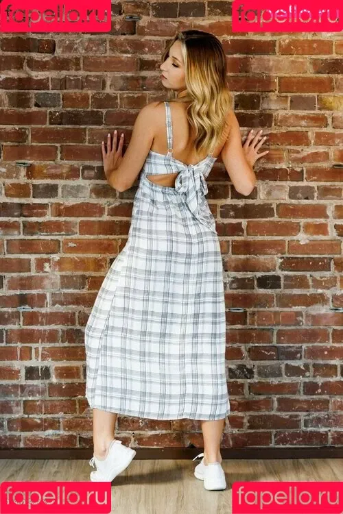 Mackenzie Lubeck / mackenzielynnlubeck Onlyfans Photo Gallery 