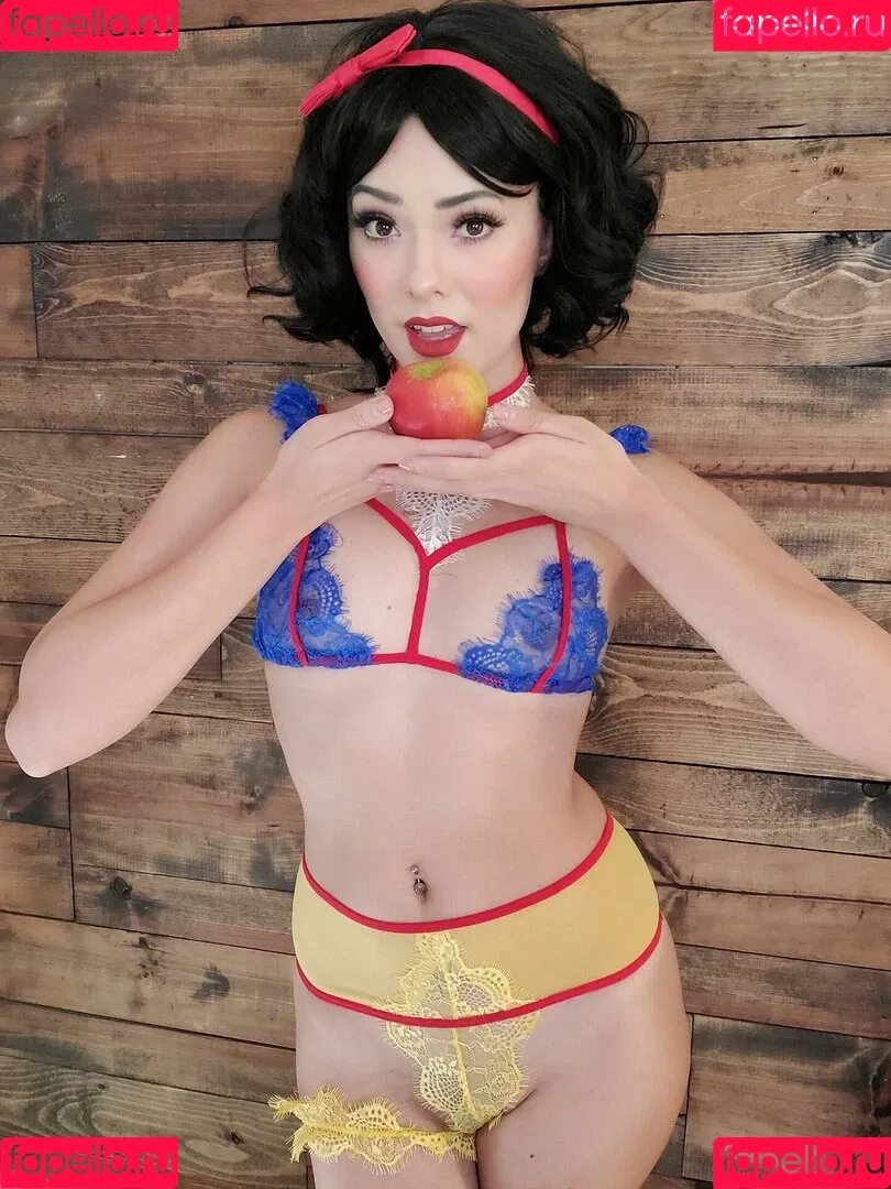 JOANIEBROSAS / Joasie Brosas Onlyfans Photo Gallery 