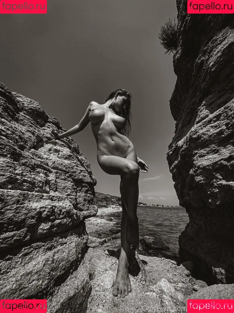 Milena / lyubovvomne / samadhi.amorr2 Onlyfans Photo Gallery 
