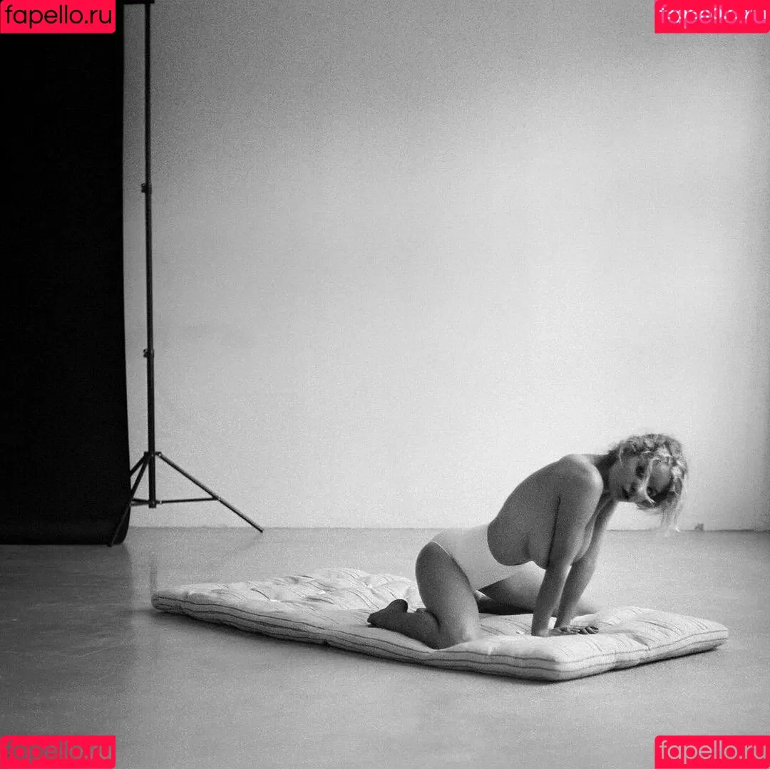 Milena / lyubovvomne / samadhi.amorr2 Onlyfans Photo Gallery 