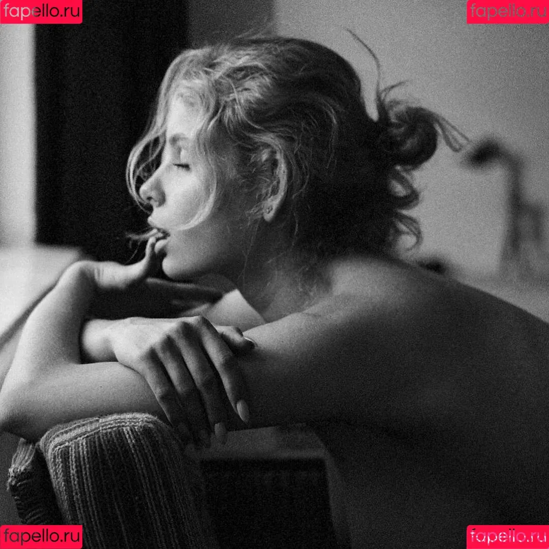 Milena / lyubovvomne / samadhi.amorr2 Onlyfans Photo Gallery 