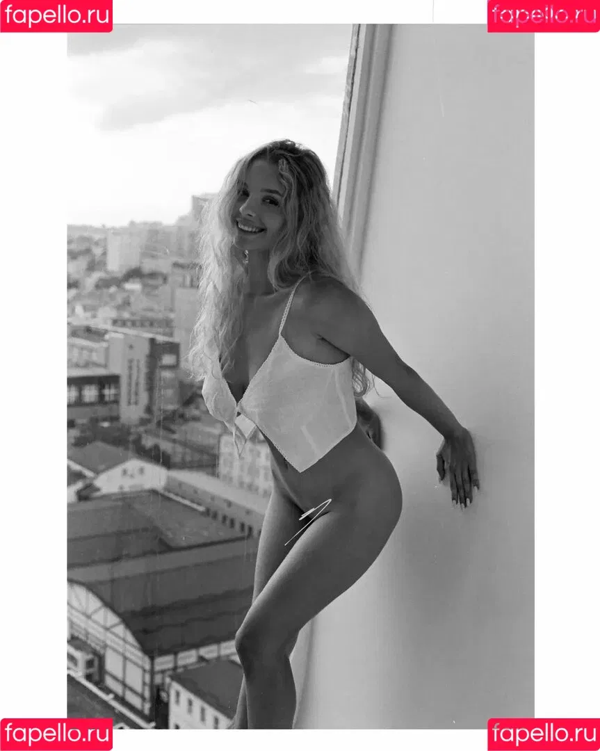 Milena / lyubovvomne / samadhi.amorr2 Onlyfans Photo Gallery 