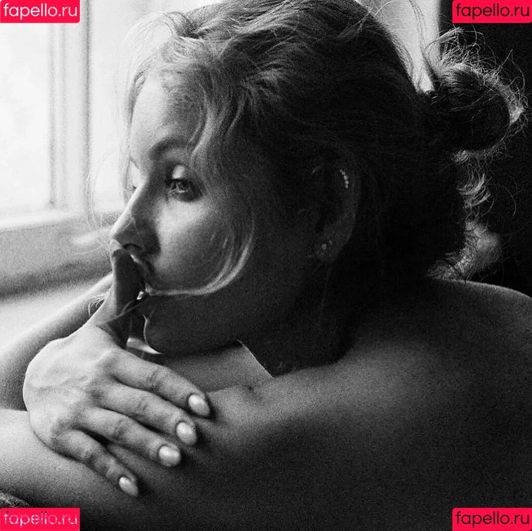 Milena / lyubovvomne / samadhi.amorr2 Onlyfans Photo Gallery 