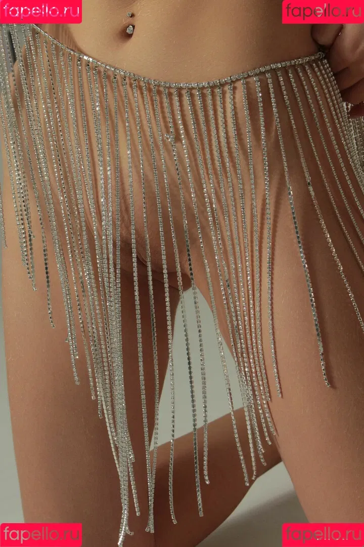 Milena / lyubovvomne / samadhi.amorr2 Onlyfans Photo Gallery 