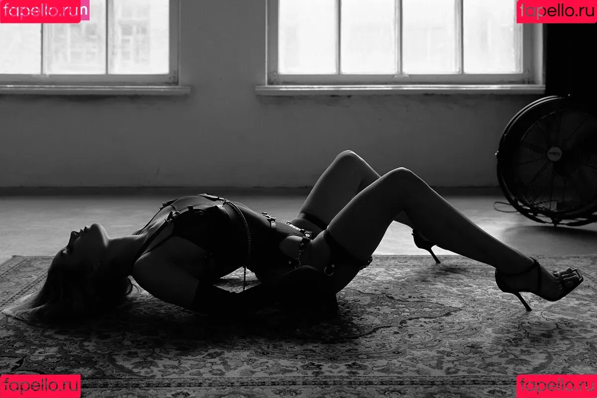 Milena / lyubovvomne / samadhi.amorr2 Onlyfans Photo Gallery 