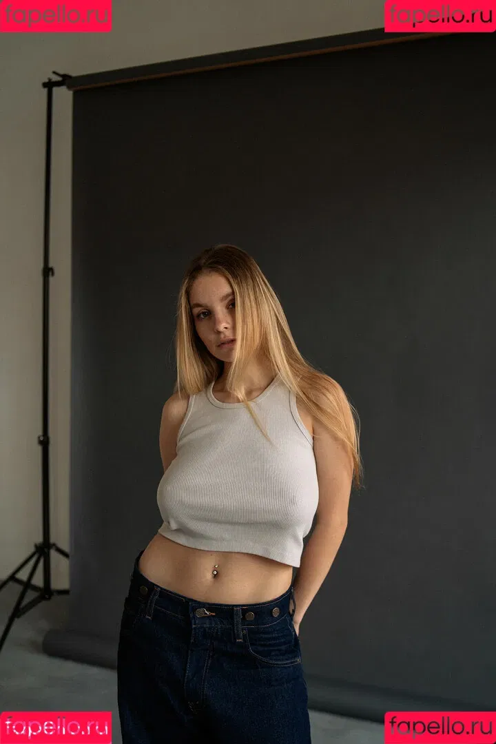 Milena / lyubovvomne / samadhi.amorr2 Onlyfans Photo Gallery 