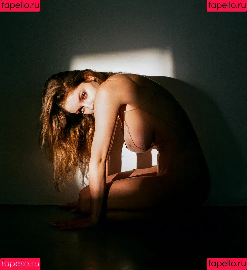 Milena / lyubovvomne / samadhi.amorr2 Onlyfans Photo Gallery 