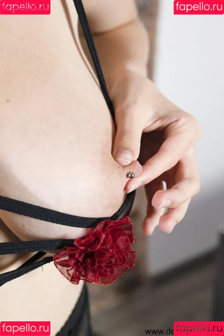 Milena / lyubovvomne / samadhi.amorr2 Onlyfans Photo Gallery 
