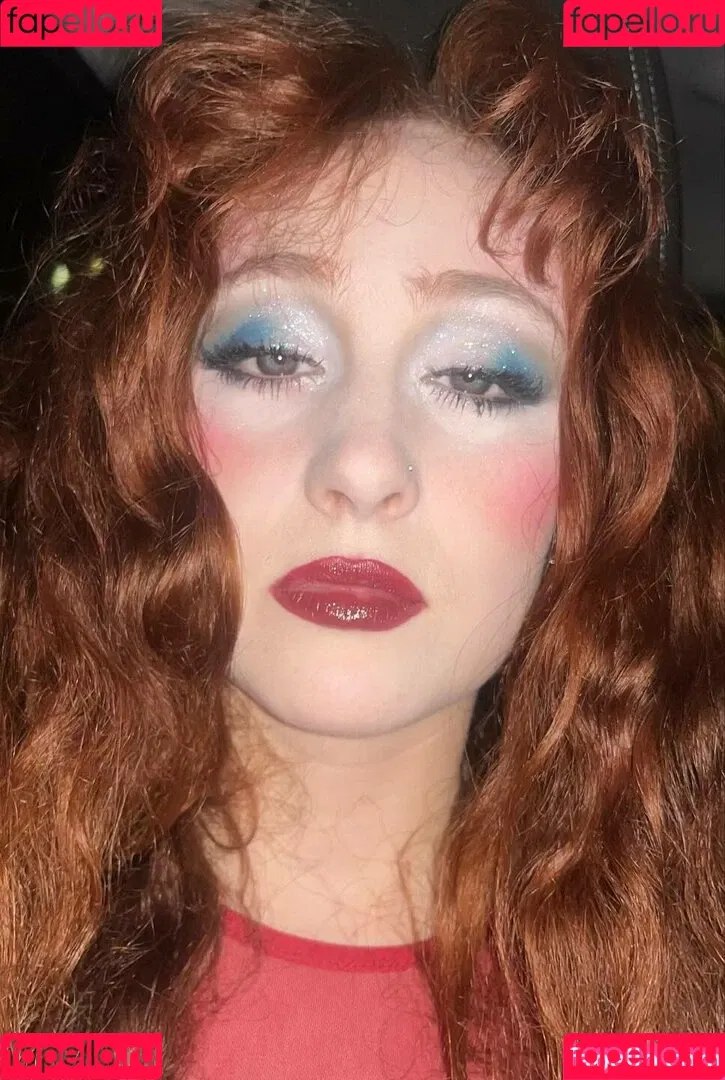 Chappell Roan / chappellroan / rosybeetles Onlyfans Photo Gallery 