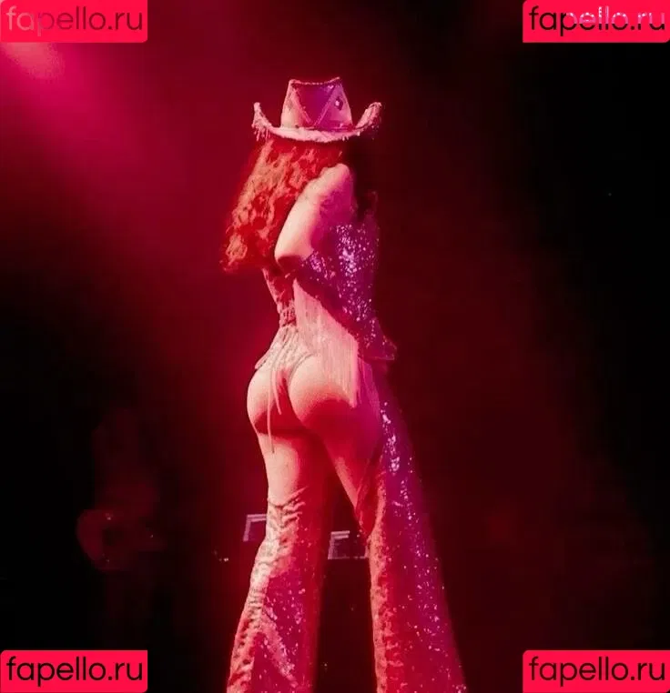 Chappell Roan / chappellroan / rosybeetles Onlyfans Photo Gallery 