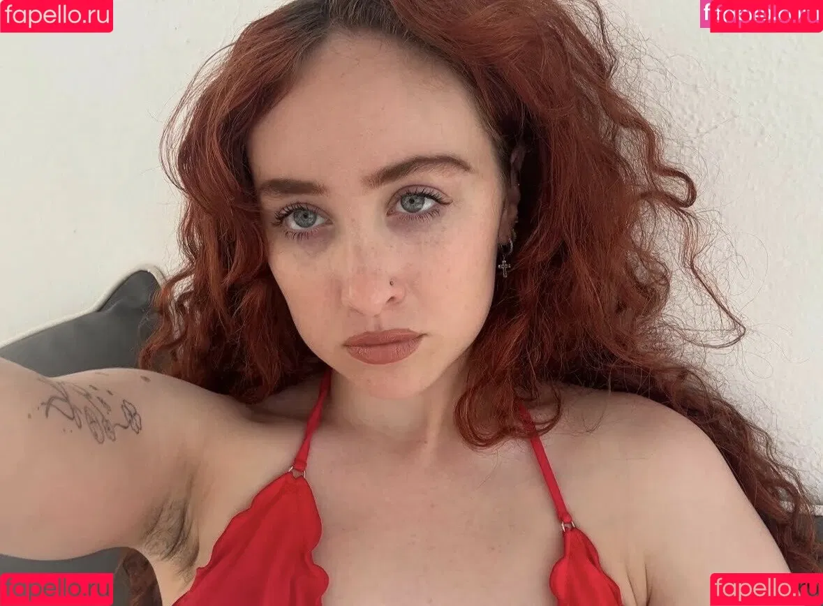 Chappell Roan / chappellroan / rosybeetles Onlyfans Photo Gallery 