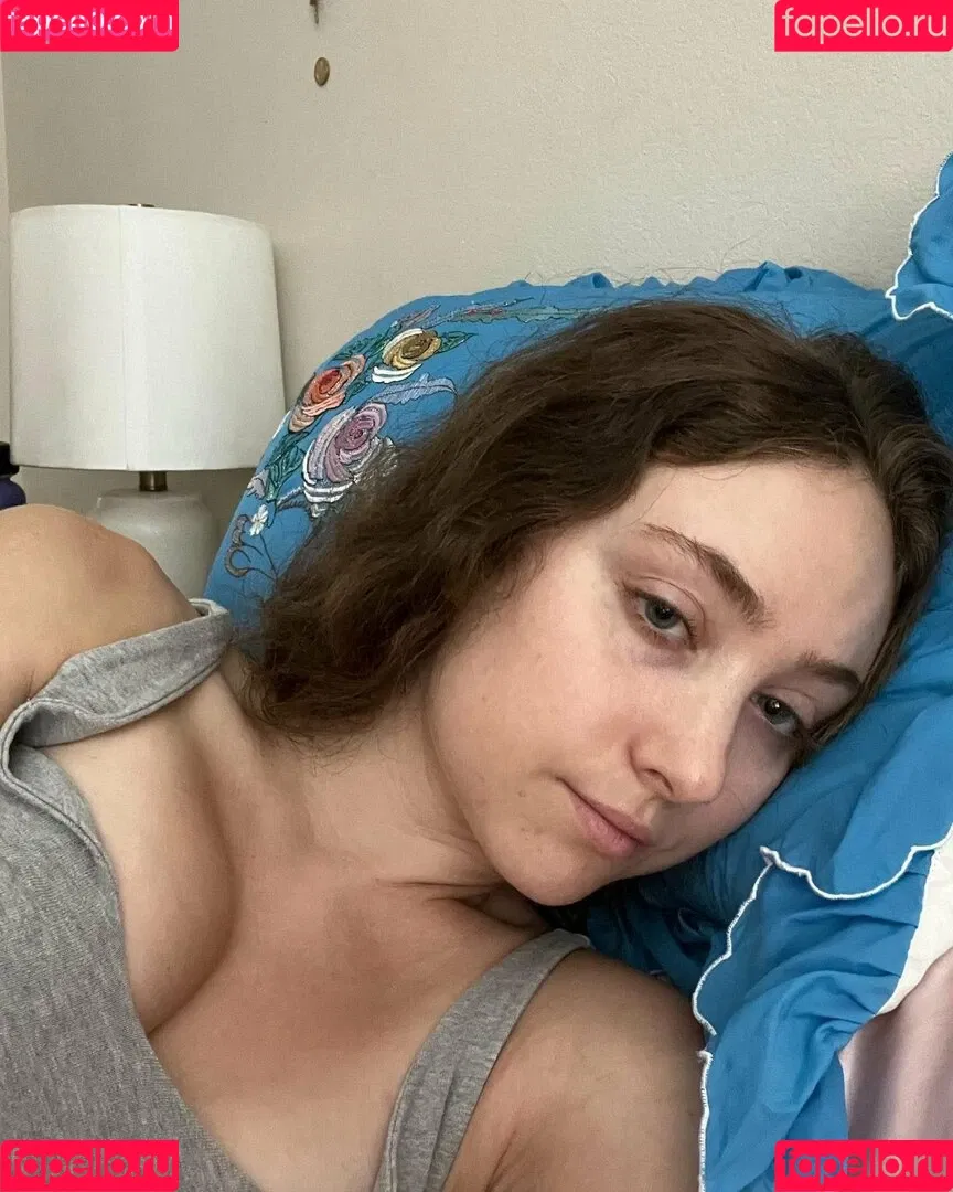 Chappell Roan / chappellroan / rosybeetles Onlyfans Photo Gallery 