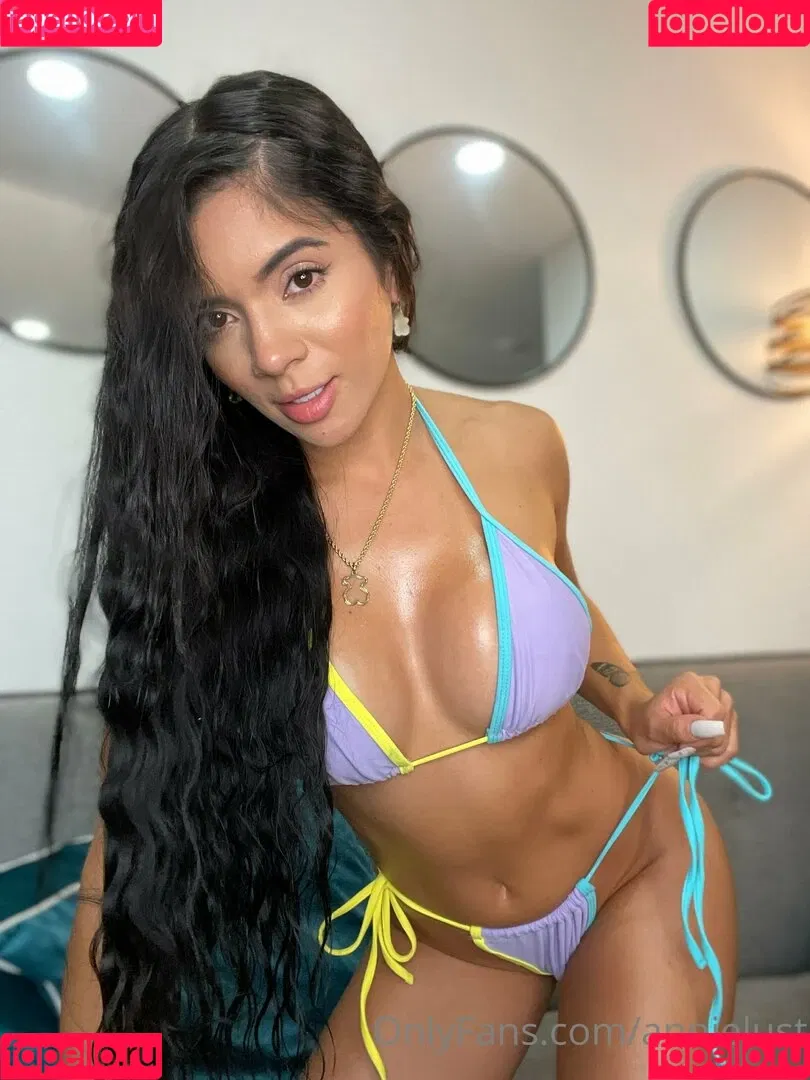 Annie Lust / Annielust Onlyfans Photo Gallery 