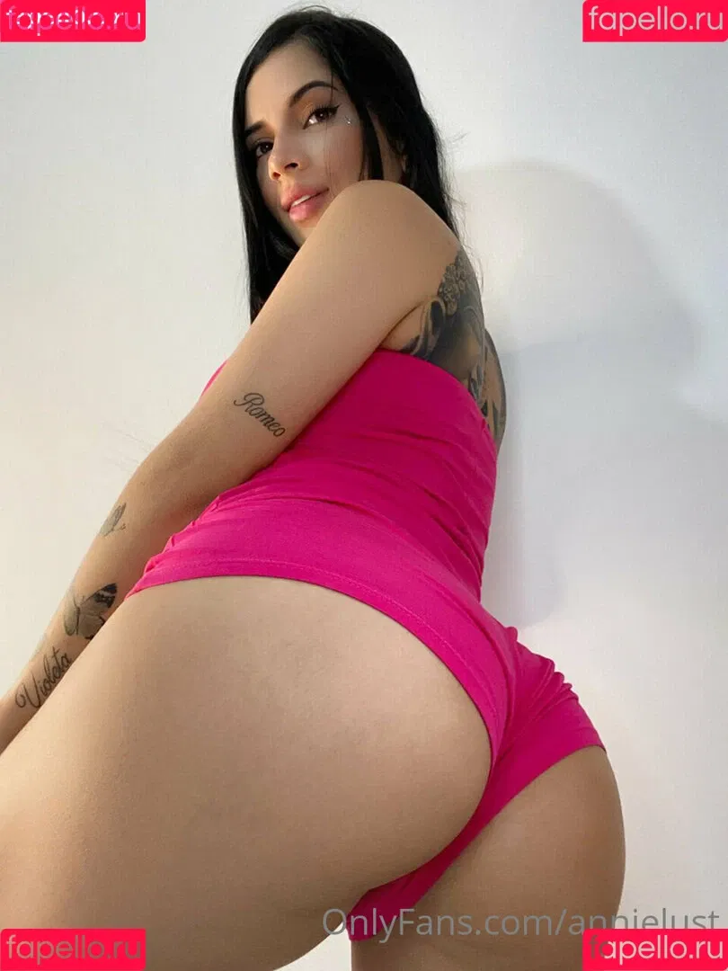 Annie Lust / Annielust Onlyfans Photo Gallery 